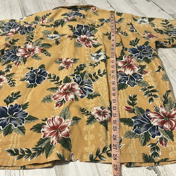 Vintage Tommy Hilfiger Floral Button Down Size Large - Picture 8 of 9